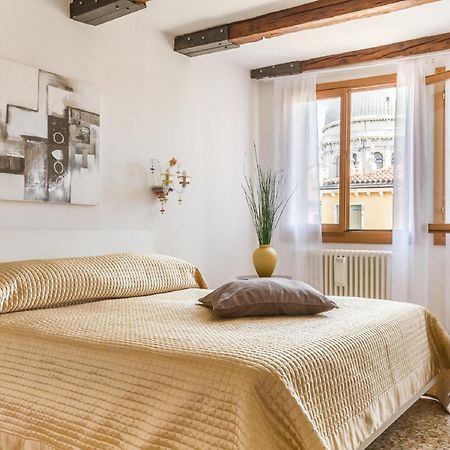 Accademia Charm Apartments By Wonderful Italy Venezia Esterno foto