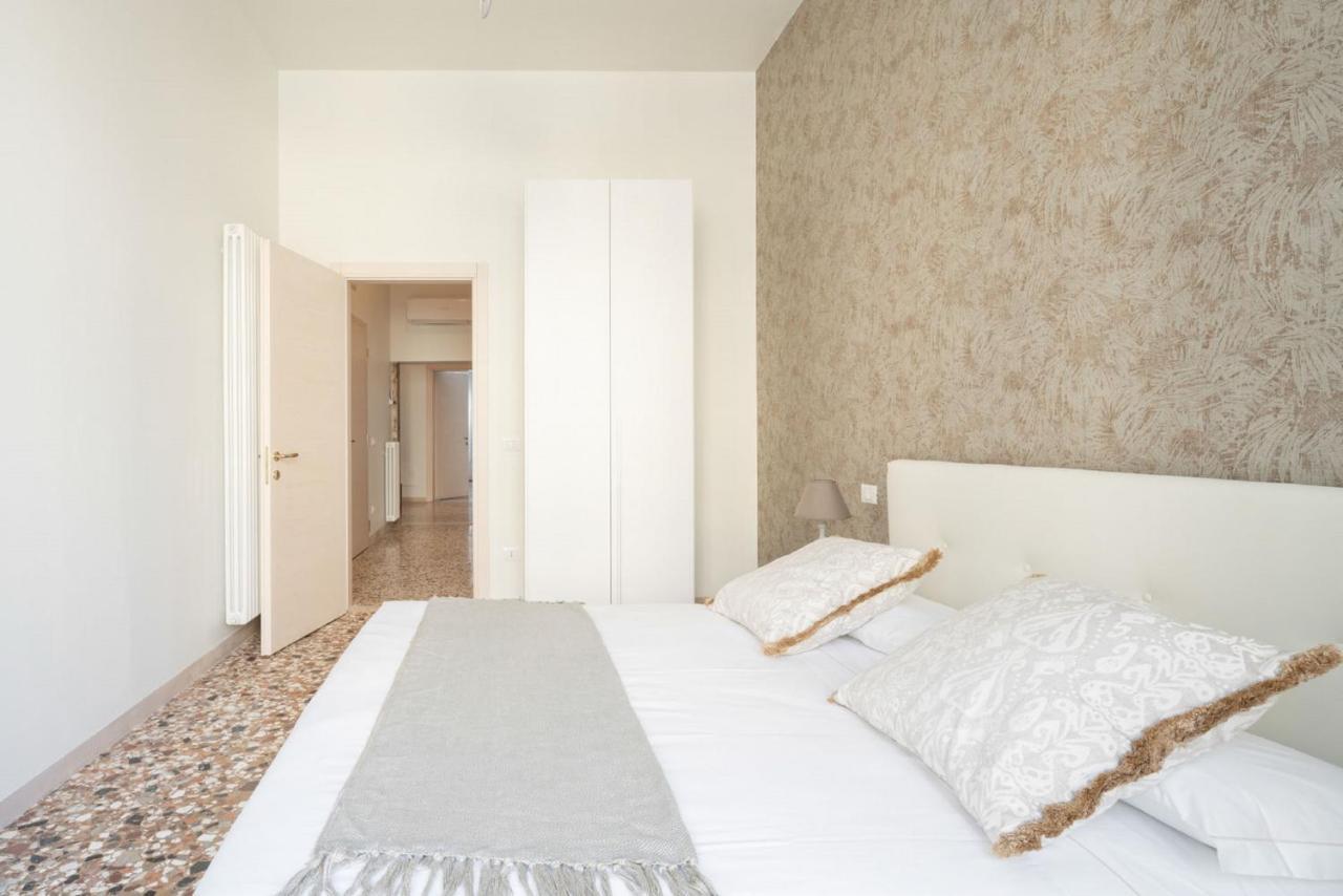 Accademia Charm Apartments By Wonderful Italy Venezia Esterno foto