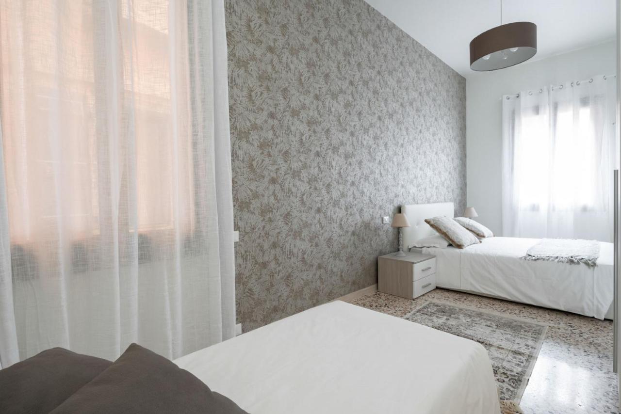 Accademia Charm Apartments By Wonderful Italy Venezia Esterno foto