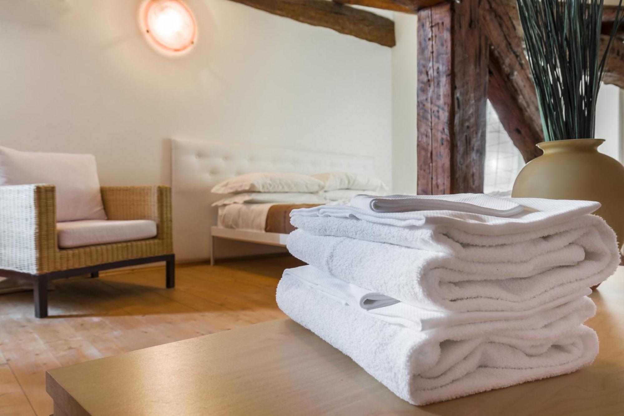 Accademia Charm Apartments By Wonderful Italy Venezia Esterno foto