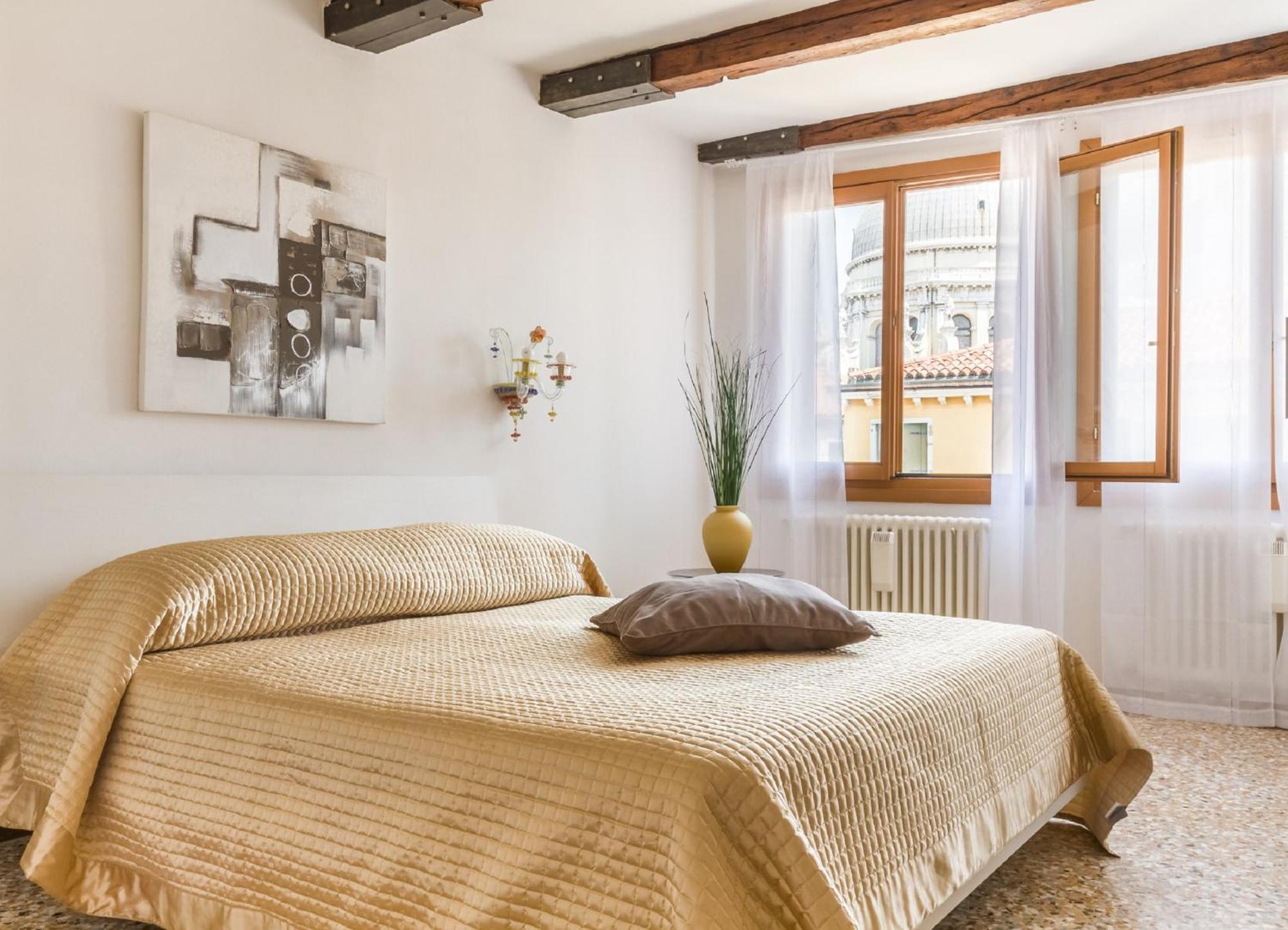 Accademia Charm Apartments By Wonderful Italy Venezia Esterno foto